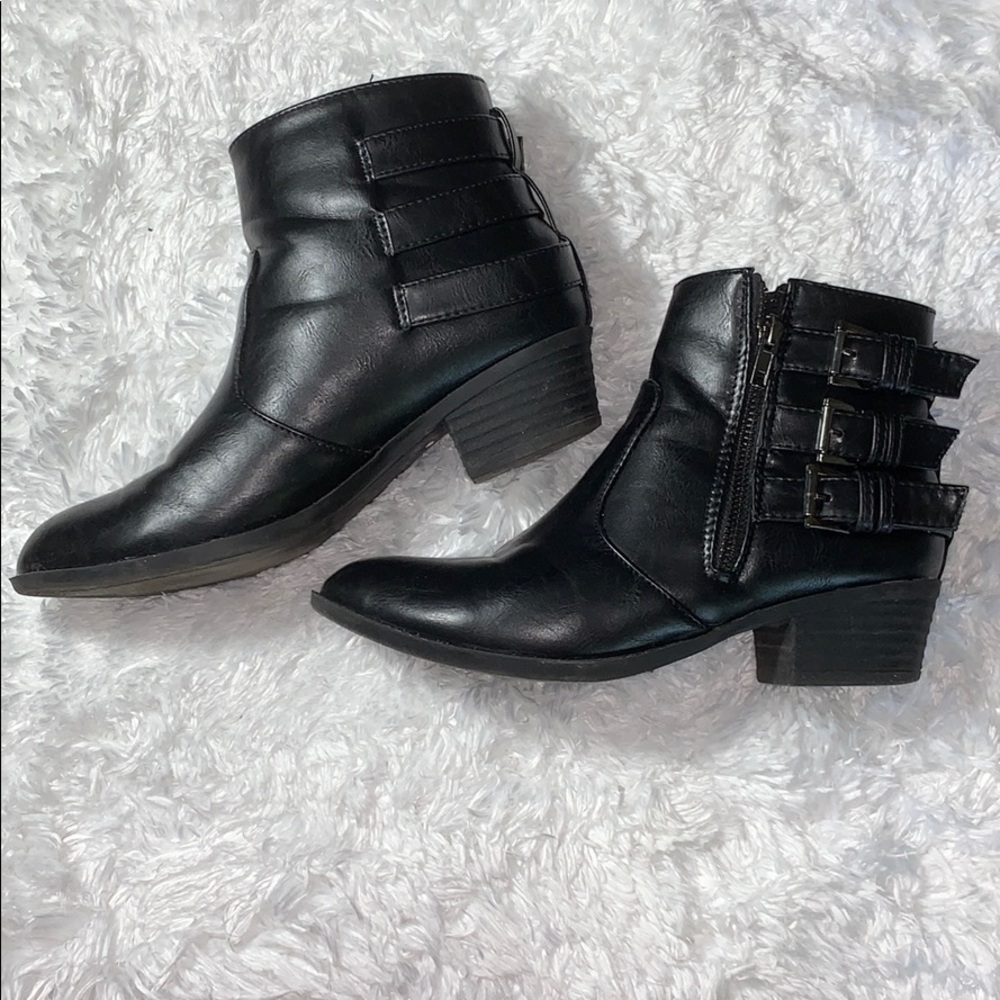NATURAL BREEZE Booties